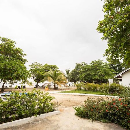 Yellow Bird Sea Negril Exterior photo