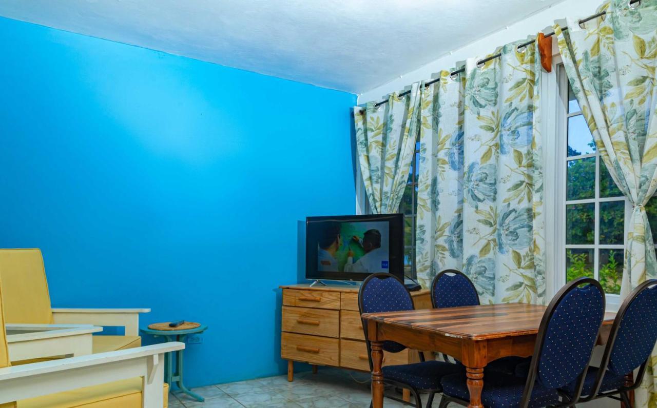 Yellow Bird Sea Negril Exterior photo