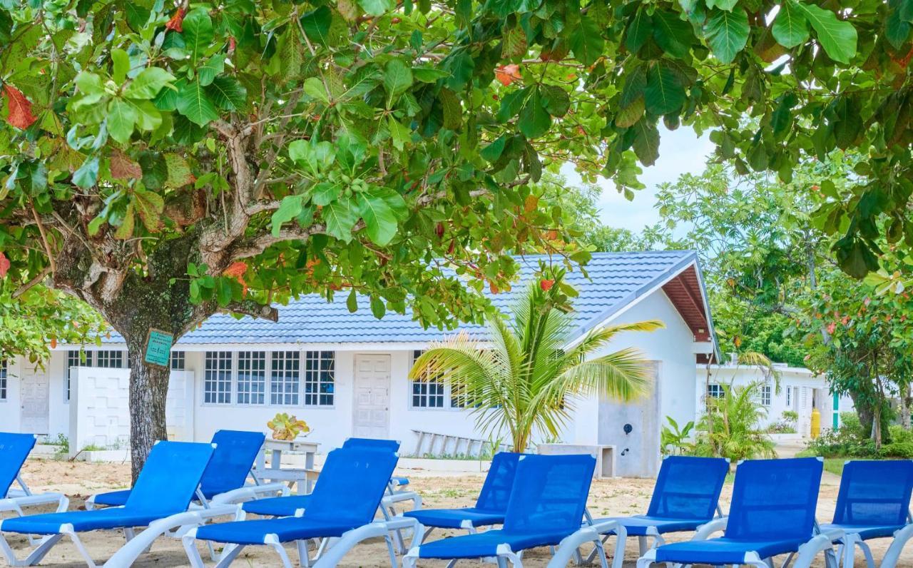 Yellow Bird Sea Negril Exterior photo